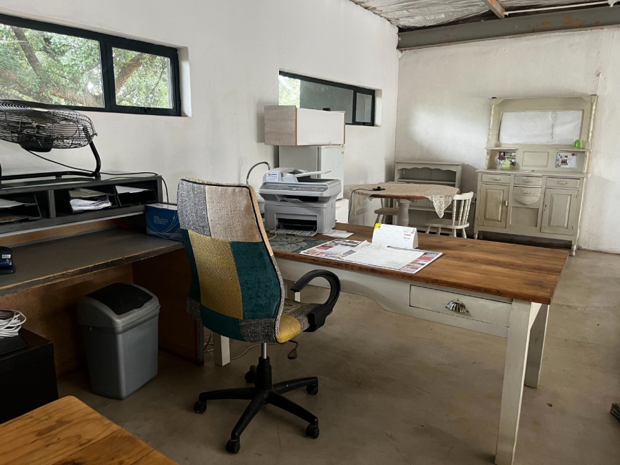 To Let commercial Property for Rent in Melodie North West